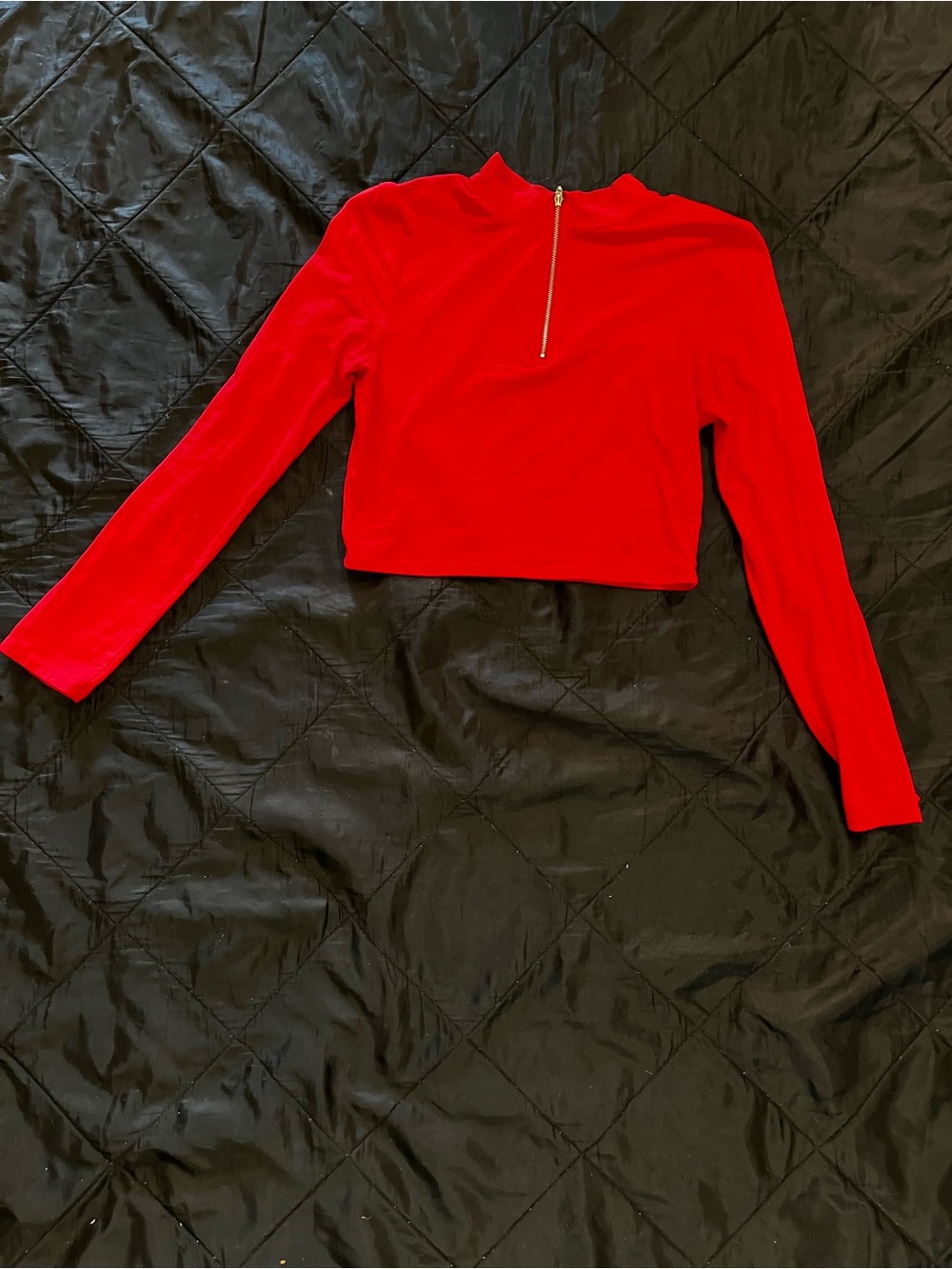 Heart Hips Red Long-Sleeve Zip Crop Top